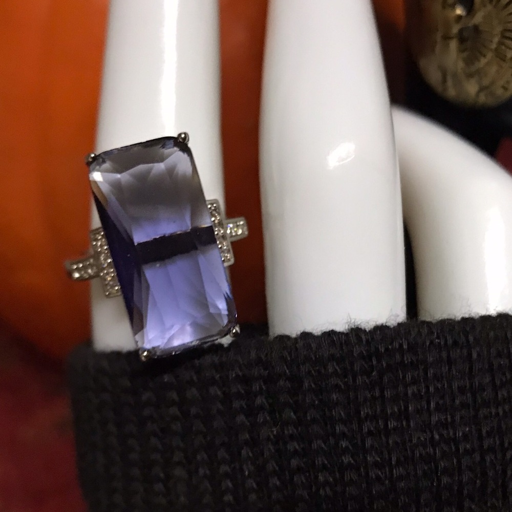 Elegant Lavender Art Deco Stone Ring 🎁 Gift boxed.